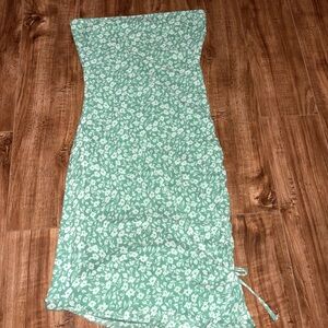 Green flowery strapless dress